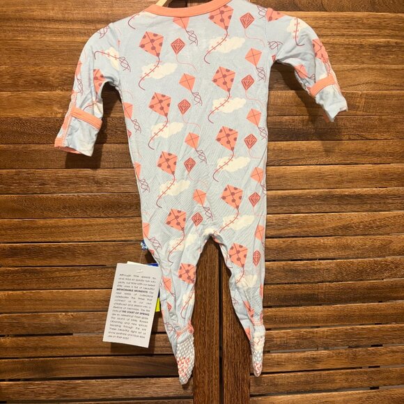 Kickee Pants Kids Long Sleeve Snap Footie Pajama Spring Kites - Picture 2 of 2